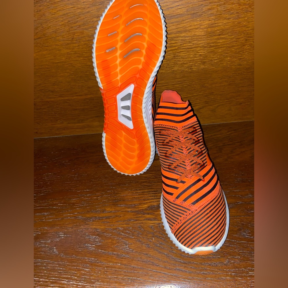 Adidas Nemezix “solar orange”  size 11 1/12. Near mint condition. - Picture 7 of 9